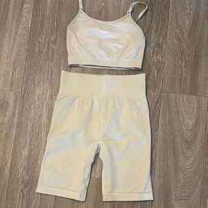 Gymshark cycling set